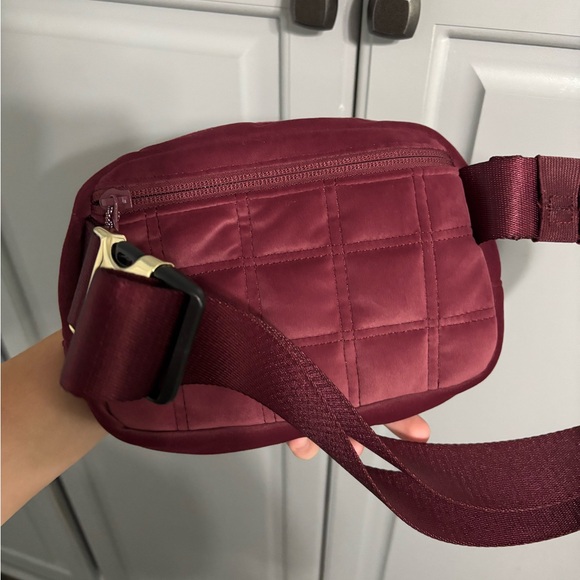 BNWT Lululemon Everywhere Belt Bag *Quilted Velour - Picture 2 of 4